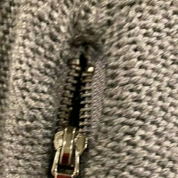 A. MOSS Sweater cap - Picture 9 of 16